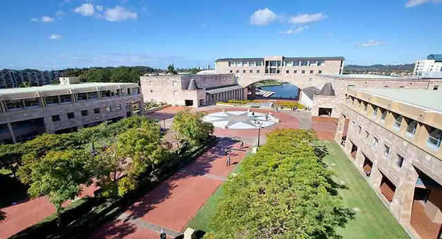 bond university 740x400