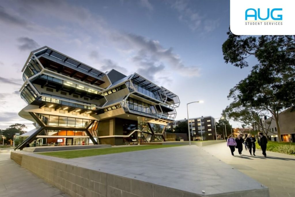 Kuliah di Monash University Australia