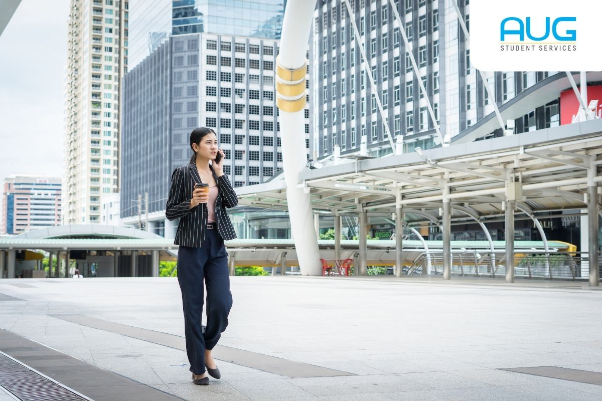 Lulus Mau Jadi Apa? Cek Dulu Peluang Kerja di Luar Negeri!