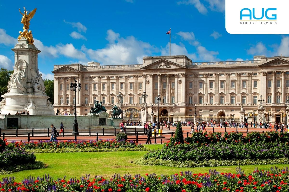 Perbandingan Uni Terbaik di UK: Russell Group vs Modern Uni