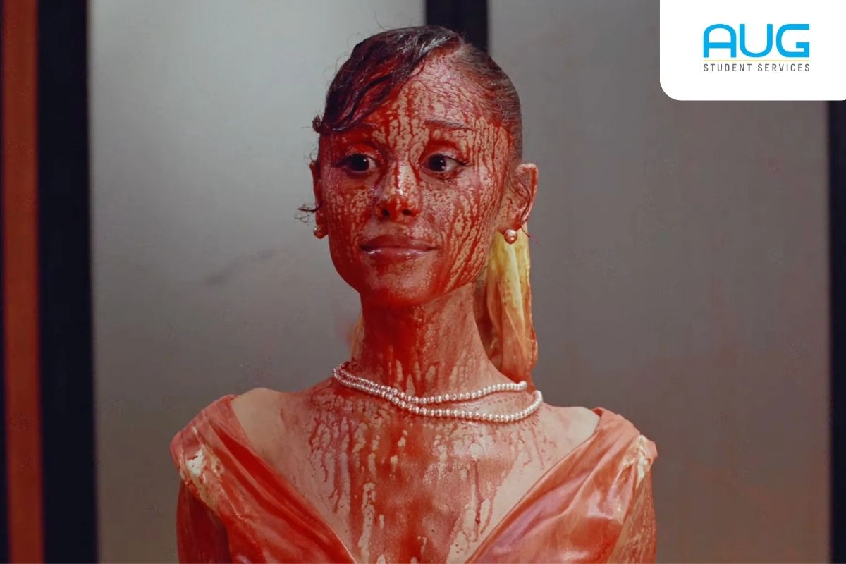 Ariana Grande Kritik Toxic Beauty Standard di MV Petal