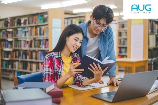International Student choosing a UK university