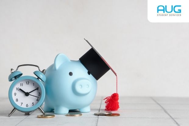 International Student planning a UK university budget