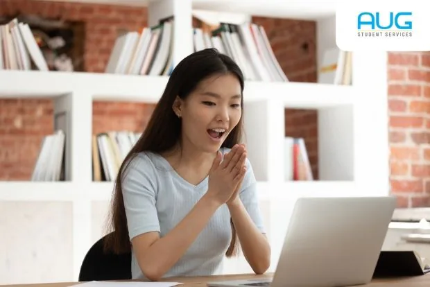 International student completing a New Zealand university application checklist