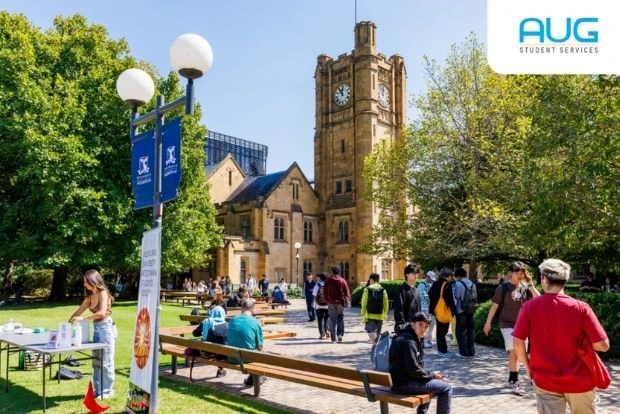 Studying in Australia vs UK comparison for International Students