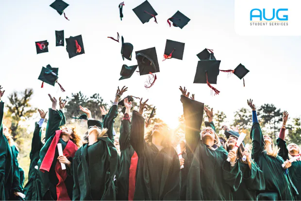 University graduation dates and overseas graduation planning